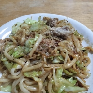 パパっと簡単醤油味シンプル焼きうどん♪